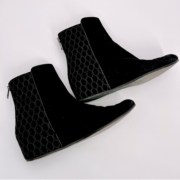 Aquatalia Shoes - Aquatalia Women Suede Leather Chelsea Boots Black Wedge Heels Booties Size 8.5